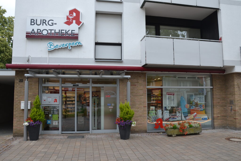 Filiale der Burg-Apotheke von Außen
